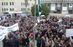 في يومهم الخامس..المعلمون يهددون بالتصعيد