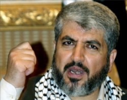 مشعل يهاجم القرضاوي : اتق الله في ما تقوله عن سوريا