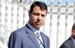 مصادر ليبية: دحلان متورط في توريد أسلحة إسرائيلية للقذافي