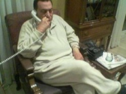 وزير العدل المصري: مبارك مشلول وعاجز عن الحركة وغير قادر على المشي