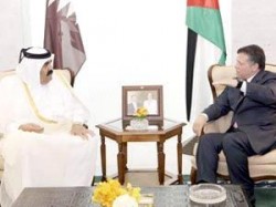 الملك والملكة يصلان الدوحة ...