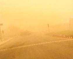 عاصفة رملية تضرب العقبة وتحد من الحراك التجاري والملاحي