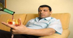 رئيس وزراء اردني يستقبل محمد دحلان في مزرعته الخاصة والحديث حول الاردن حصريا