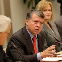 الملك : فقدان الامل يغذي التوتر في الشرق الاوسط