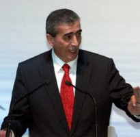 وصفه بأنه "يخربط قدام سيدنا"...الوزير القضاة يشكو للوزير حسان وزيراً ثالثاً