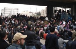 حواجز امنيه للحيلوله دون وصول مسيرة "محاربة الفساد" الى دوار الداخلية ..