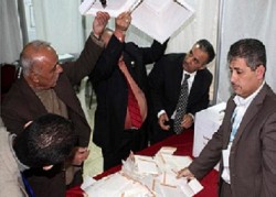 الدكتور نبيل اللوباني نقيبا للأطباء البيطريين