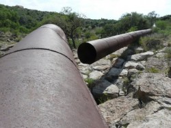 الكرك :مواطنون يمهلون الحكومة 24 ساعة قبل تدمير خط مياه مؤتة