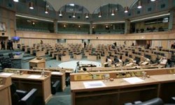 "التغيير النيابية" تنتقد الإنتقال من "وهمية الدوائر إلى وهمية القوائم" ..