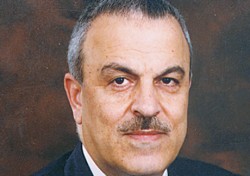 نقاشات ساخنة في الغرف المغلقة حول سحب الجنسيات و(رجائي المعشر)سبب قي استفحال الازمة