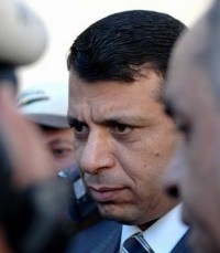 طرد دحلان من فتح وتحويله للنائب العام