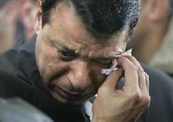 الحكومة الأردنية تحتضن دحلان لمواجهة عباس