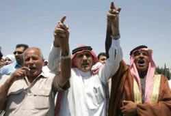 اعتصام الجمعة يثير ازمة جديدة بين الاسلاميين واحزاب المعارضة