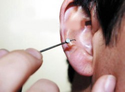 التربية تستعين بـ ( طبيب ) لضبط اغرب عملية غش في التوجيهي .