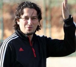 عبد الله ابو زمع مدربا لفريق الكويت الكويتي