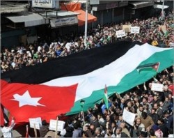 قوات الدرك تفض اعتصام 15 تموز