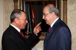 حكومة البخيت تدرس نظام انتخابي جديد غير الذي اوصت به لجنة الحوار