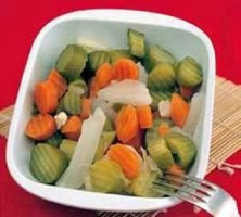 ضبط 11 طنا مـن المخللات والشطة الفاسدة فـي الرمثا