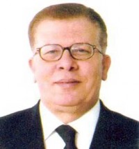 استقالة الشريف وأربعة أعضاء من مجلس إدارة الدستور