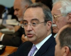 المعشر..كل من يحمل جنسية أردنية هو مواطن أردني له كل الحقوق وعليه كل الواجبات