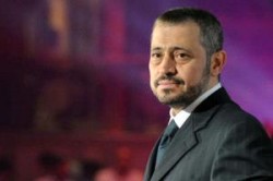 انحناء جورج وسوف أمام ابن خال بشار الأسد يثير جدلاً ..(شاهدوا الفيديو)