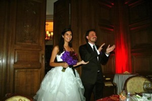 النجمة التركية"عاصي"تدخل عش الزوجية بحفل بباريس