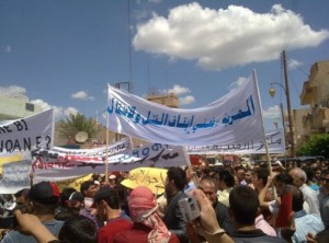 سوريا: جمعة ’الله معنا’ ومقتل 100 في حماة الخميس