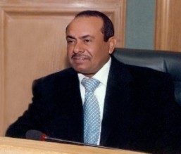 الزوايدة يطالب بتغيير اسم الجامعة الأردنية في العقبة