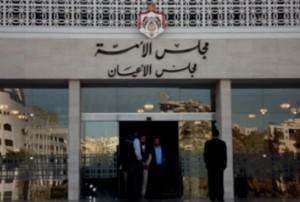 40 نائبا يطالبون بنقابة لفنيي المهن الطبية