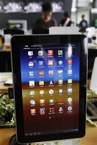 ابل تمنع سامسونج من بيع كمبيوتر جالاكسي اللوحي في اوروبا