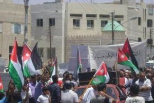 اعتصام في الكرك يطالب بتسريع وتيرة الإصلاح