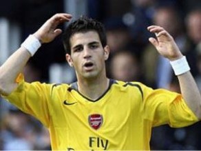 سيسك فايريجاس سيحقق حلمه بالانتقال إلي برشلونة