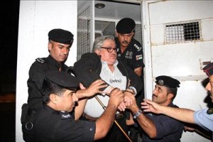 كلام عقلاء في زمن التشفي والغوغاء .