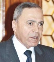 لمصلحة من يا دولة الرئيس تعملون على منع استيراد الحديد؟؟