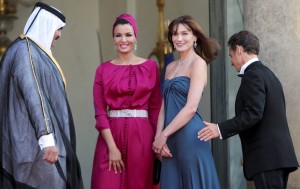 الشيخة موزة وكارلا بروني وكيت ميدلتون الأكثر أناقة في العالم