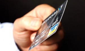 (5) آلاف دينار.. بطاقات "فيزا" لمفوضي العقبة تستخدم لأمور شخصية