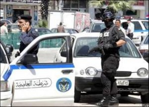 إطلاق نار كثيف في أم السماق إثر مداهمة الأمن لمطلوب