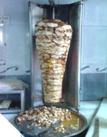 الصويفية: 3 حالات اختناق إثر حريق بمدخنة مطعم شاورما