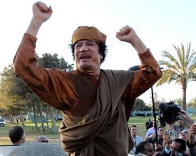 القذافي كان في بلدة بني وليد ثم غادرها،