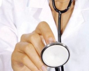 منح الأطباء الحق برفض المعالجة لغير حالات الطوارئ