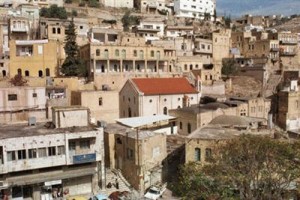 ترحيل 60 سورياً من الرمثا إلى السلط