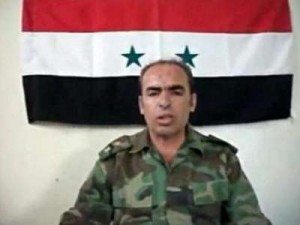 مسؤول أميركي يقدر عدد العسكريين السوريين المنشقين بـ 10 آلاف