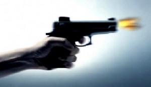 مجهولون يطلقون النار على مهندسي مشروع جر مياه الديسي في الجفر