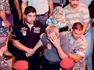 لبناني يقتل والدته وإخوته الخمسة قبل أن ينتحر