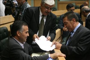 النواب يقر هيئة مستقلة للإشراف على الإنتخابات وإدارتها في كافة مراحلها