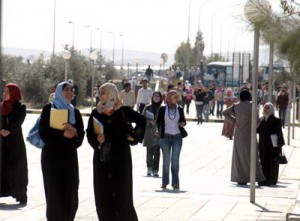 طلبة الهاشمية يعاودون الاعتصام اليوم