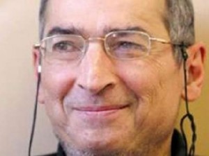 مفكر إيراني بارز: نكره العرب وبسببهم نلعن أهل السنة.. ولا ننسى لهم القادسية