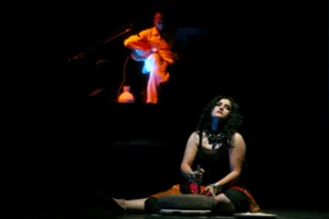 عشيات حلم.. مناجاة الغجريات بنظرة جديدة لحياة عرار