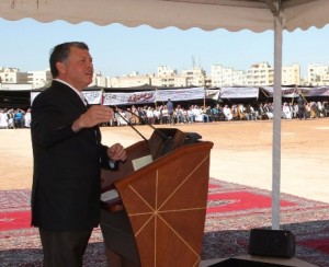 الملك لـ بني صخر: جباه الأردنيين لا تنحني إلا لله - صور