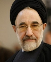 خاتمي يحذّر نجاد من هجوم أميركي